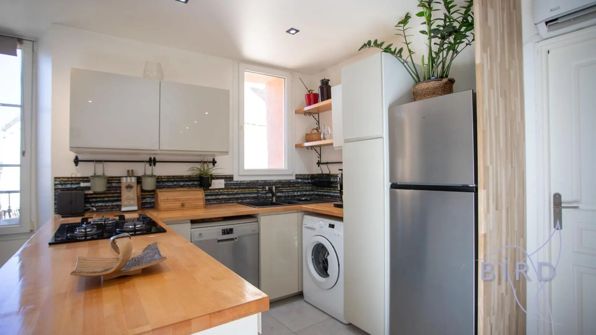 Cozy 3-Room Apartment In The Heart Of The Village Of Fayence